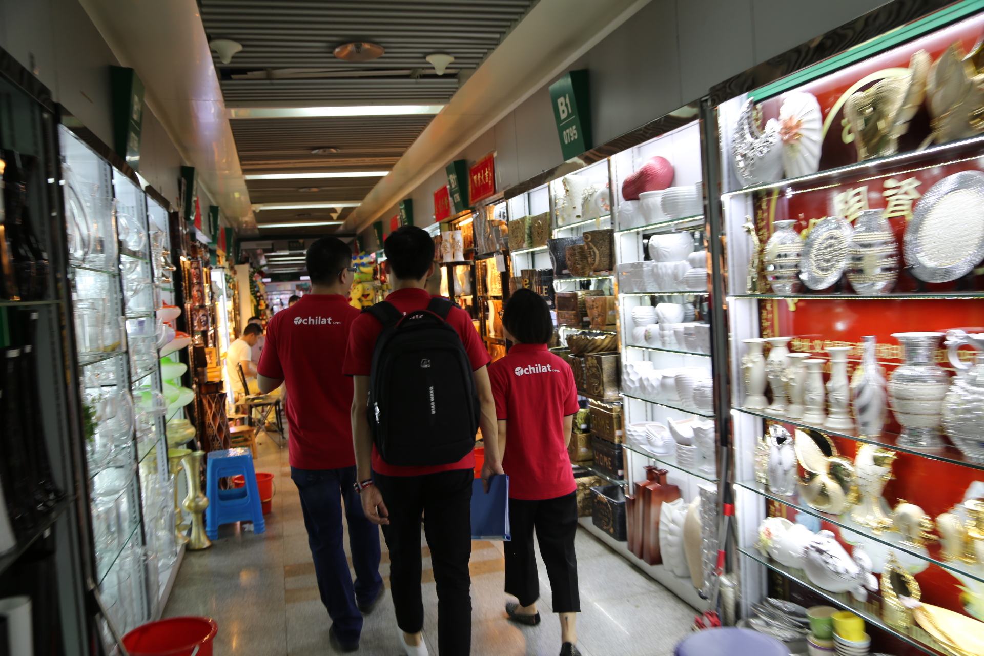 ¿ cual es ser la el diferencias diferencia entre el mercados mercado yiwu y la el ferias feria canton ?