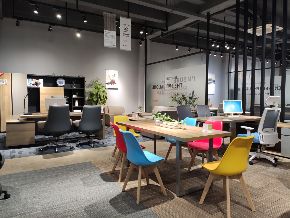 Guía de importación de muebles 2025: ¿Por qué Chilatshop es tu mejor aliado?