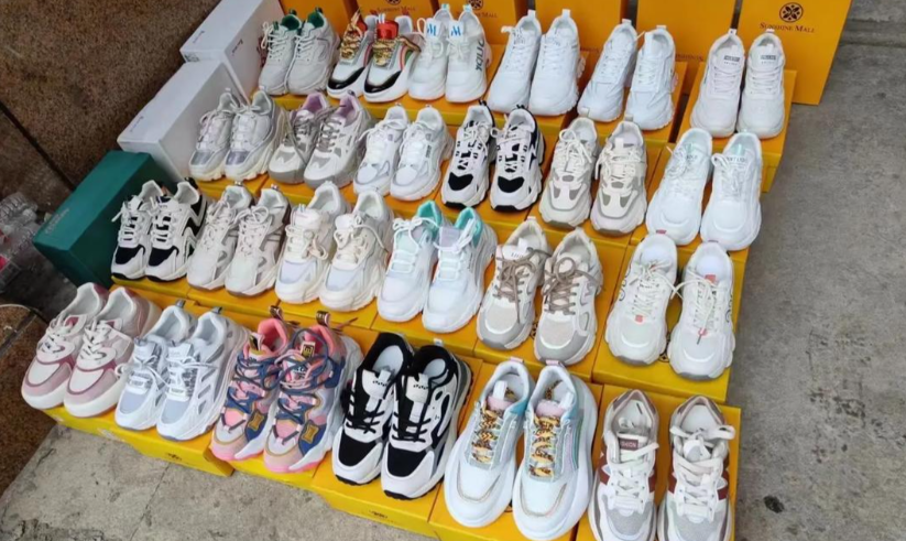 ¿Puedo importar zapatos de China?