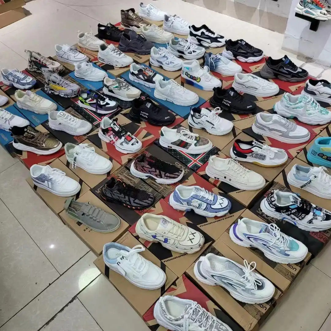 ¿Puedo importar zapatos de China?