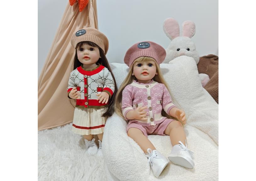 Muñeca reborn de 55 cm con diálogo de voz y sensor de gravedad