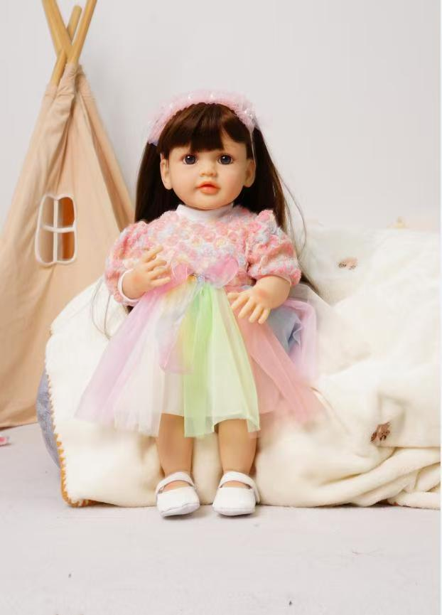 Muñeca reborn de 55 cm con diálogo de voz y sensor de gravedad