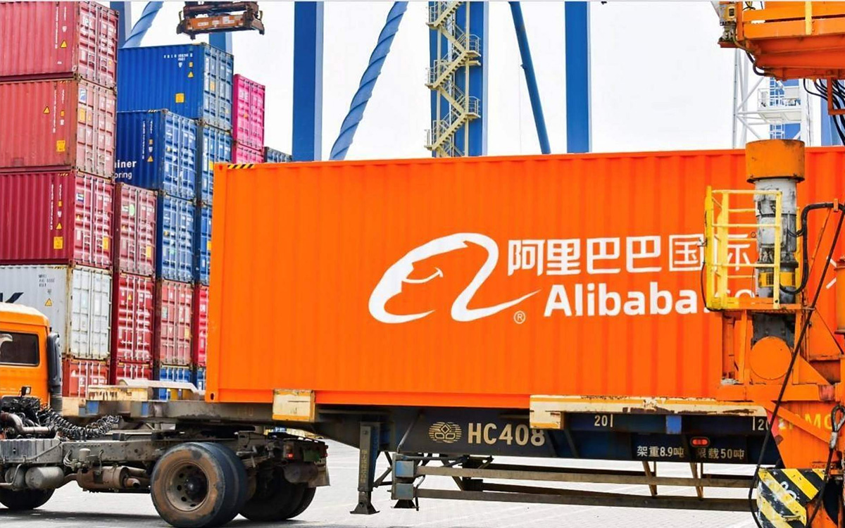 ¿Realmente necesito un agente de envío para Alibaba? Guía esencial para importadores 2025