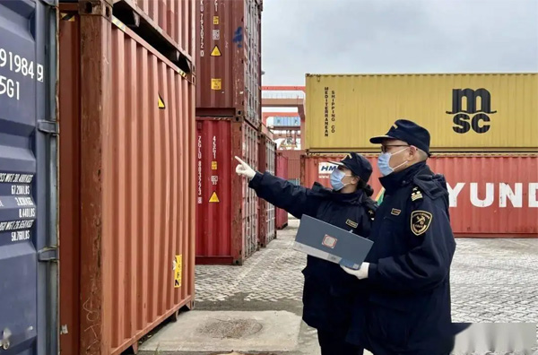 ¿Cómo importar bisutería desde China? Guía completa para importadores