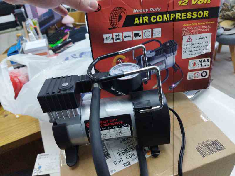 Bomba de aire, 12 A, 150 PSI, caja de color, 45 insertos de acero, núcleo de cobre puro