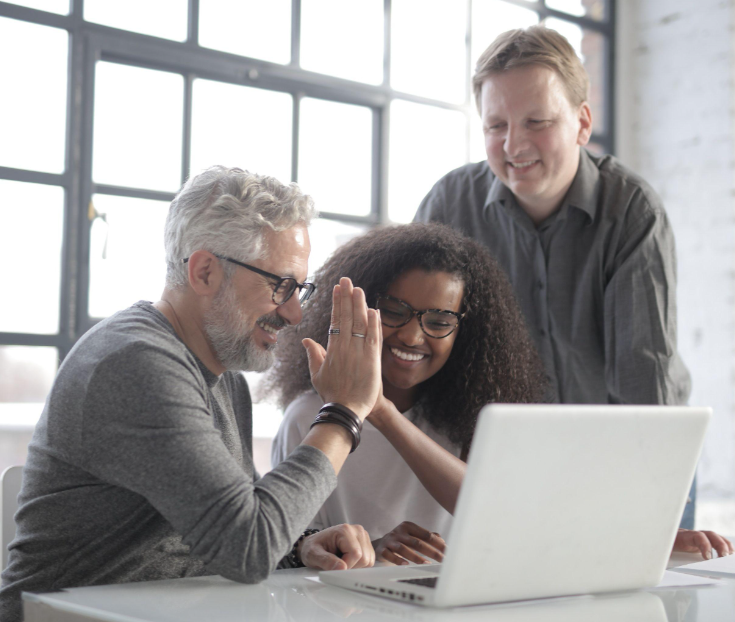 Las 10 mejores agencias de marketing de contenidos en español: ventajas, desventajas