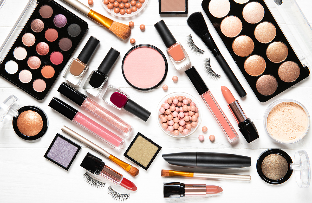 Comprar cosméticos en China: Requisitos de conformidad, MOQ y normas de etiquetado