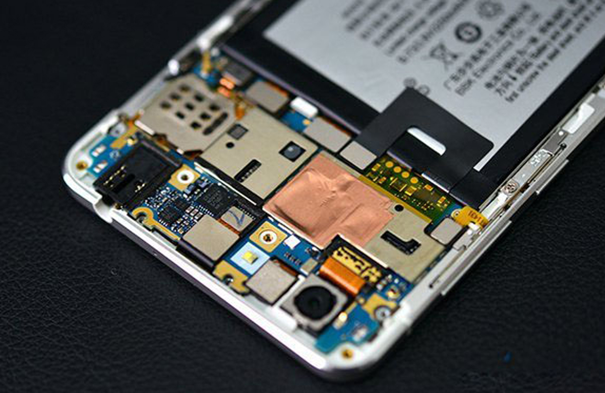 Cómo importar accesorios para celulares desde China: guía para importadores latinoamericanos