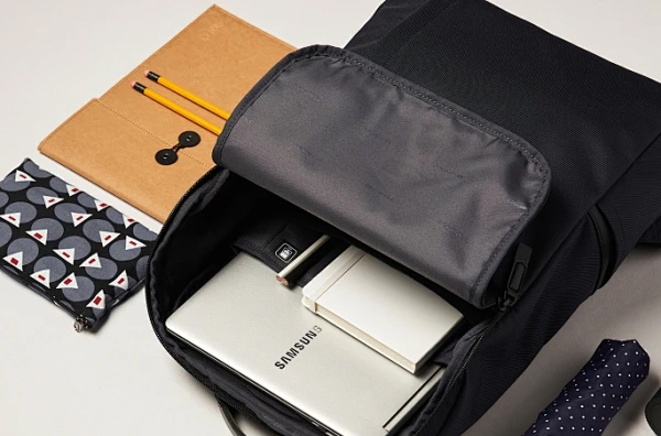 Cómo importar mochilas desde China: Guía sobre materiales, costos de producción y MOQ