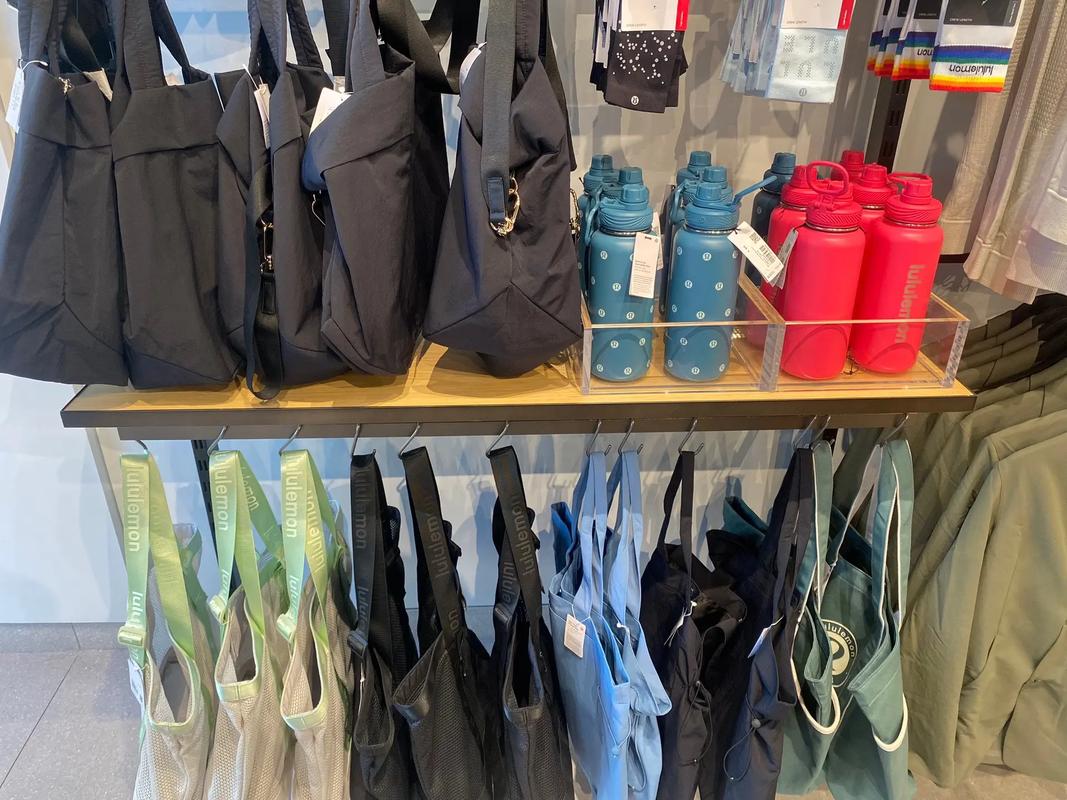 Dónde fabrica Lululemon y qué significa para marcas de ropa deportiva