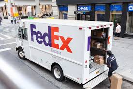 FedEx seguimiento internacional: cuánto tarda y cuándo preocuparse por retrasos