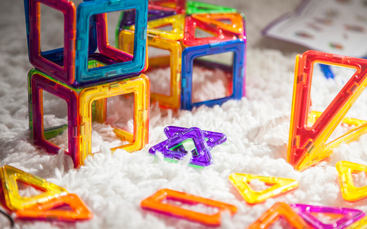 Importar juguetes desde China: requisitos, riesgos y consejos prácticos