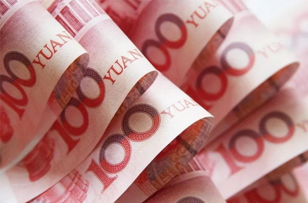 ¿A los proveedores chinos es mejor pagar en dólar o RMB? Consejos clave para importadores de Latinoamérica
