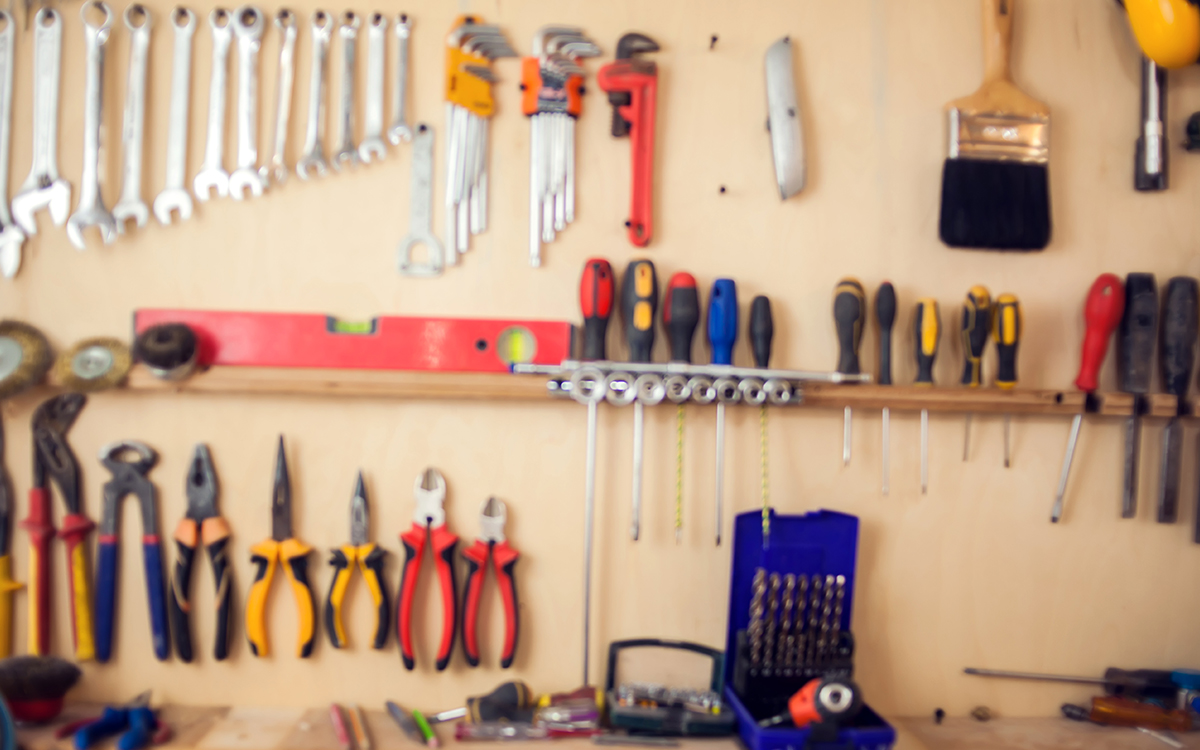 Cómo importar hardware y herramientas desde China: proveedores, fabricantes y guía para importadores latinoamericanos