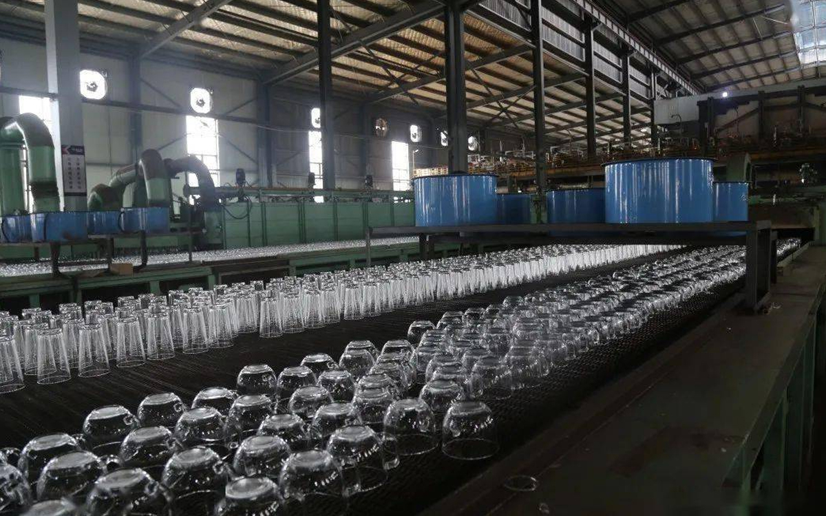 Los 10 mejores fabricantes de tazas en China en 2026: proveedores de cerámica, vidrio y marcas privadas