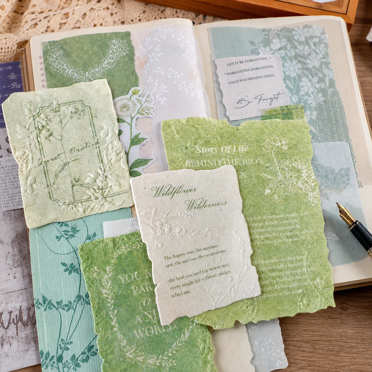 Papel de Fondo con Relieve Floral Vintage para Scrapbooking image 1