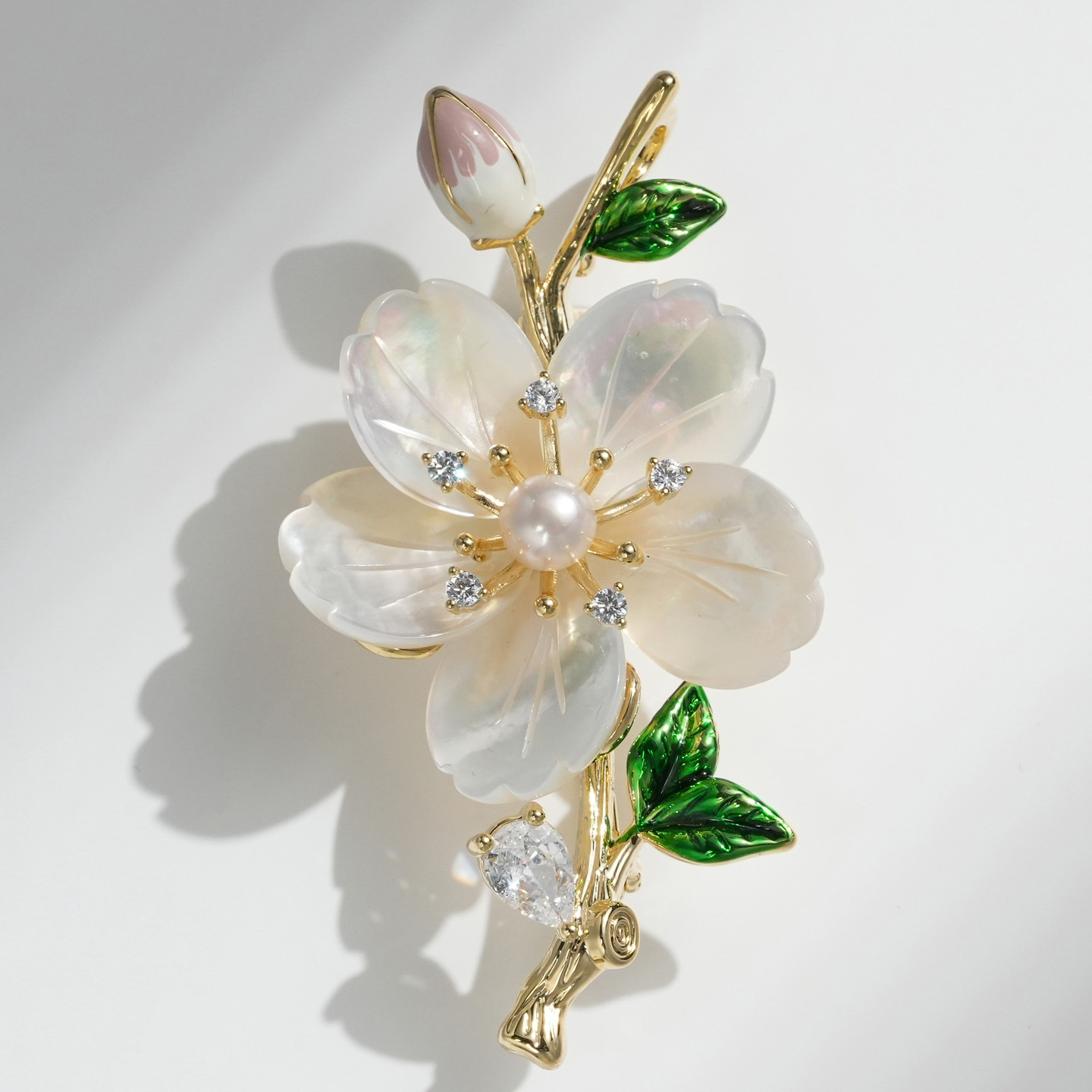 Broche de rododendro de concha de perla de agua dulce natural Accesorio de capullo de esmalte Pin de ramillete