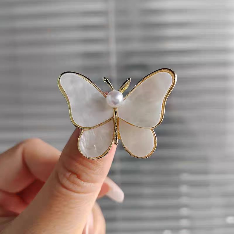 Broche de flor de gardenia francesa elegante, diseño de nicho versátil, hebilla antiexposición, ramillete de alta gama, accesorio de ropa